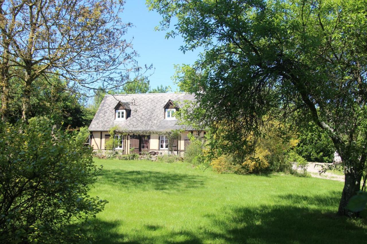 Le Pommenial De La Herissonniere Saint-Aubin-de-Bonneval Exterior foto